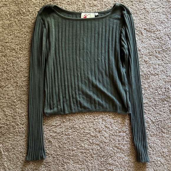 Tops - Elegant Ribbed Long Sleeve Top - Forest Green